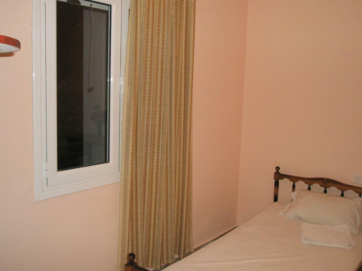 Hotel de apartamente Faliraki Benitses (Corfu)
